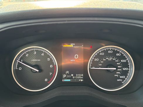 Used 2019 Subaru Forester Limited AWD/4WD image 8