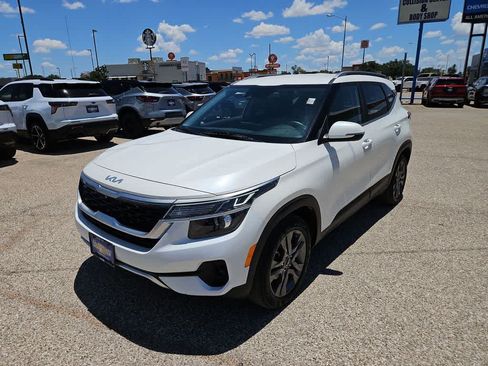 Used 2022 Kia Seltos S FWD image 4