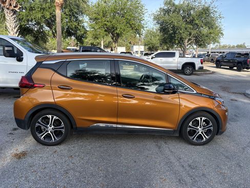 Used 2017 Chevrolet Bolt Premier w/ Driver Confidence II Package image 8