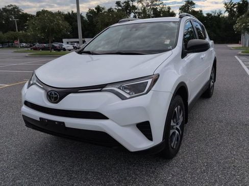 Used 2017 Toyota RAV4 LE w/ Carpet Mat Package AWD/4WD image 8