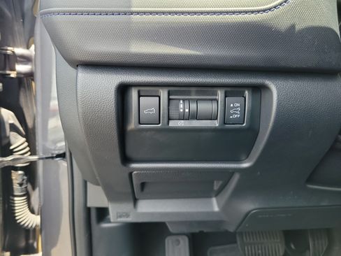 Certified 2025 Subaru Forester Premium AWD/4WD image 24