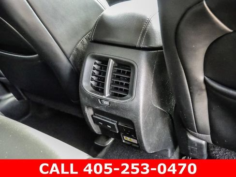 Used 2020 Jeep Cherokee Limited FWD image 23
