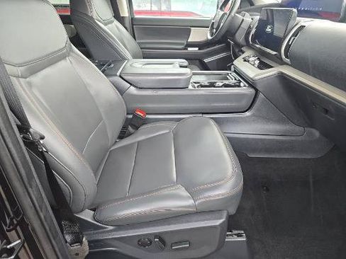 Used 2025 Ford Expedition Max Active RWD image 13