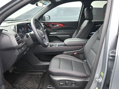 Used 2026 Chevrolet Traverse Z71 w/ LPO, Floor Liner Package image 24