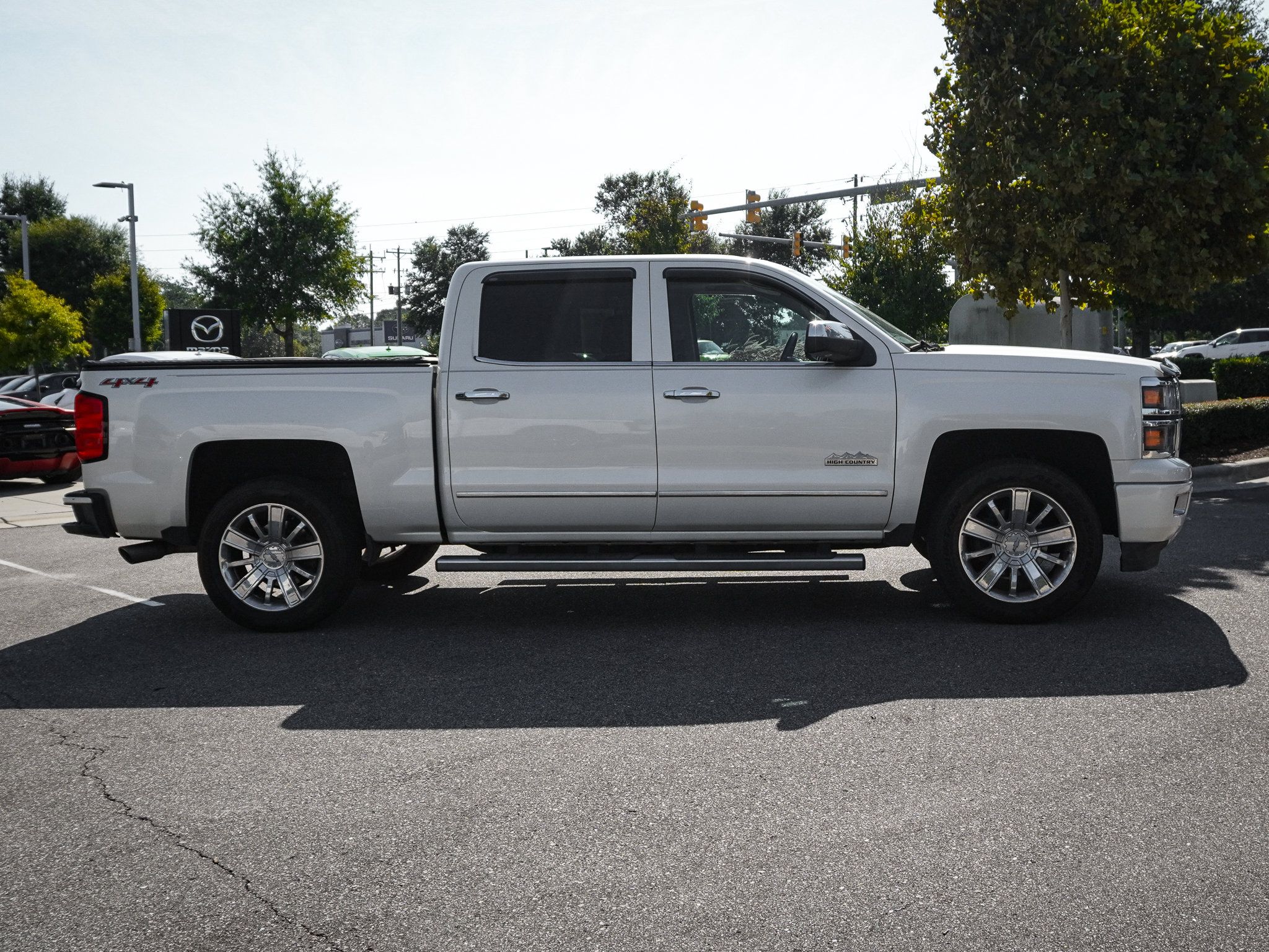 Used 2015 Chevrolet Silverado 1500 High Country w/ High Country Premium Package AWD/4WD image 11