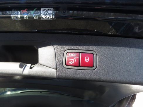 Used 2022 Mercedes-Benz GLS 450 4MATIC image 19