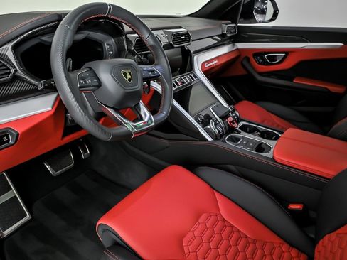 Used 2021 Lamborghini Urus AWD/4WD image 21