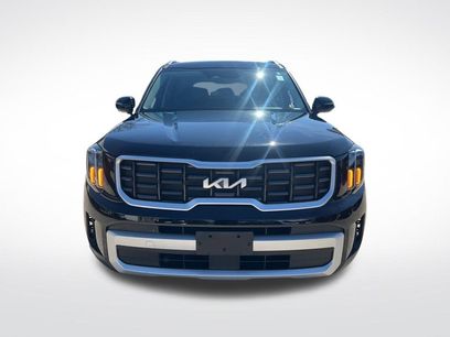 Used 2024 Kia Telluride S w/ S Sunroof Package