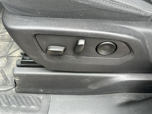 Certified 2024 Chevrolet Silverado 1500 Custom AWD/4WD image 14