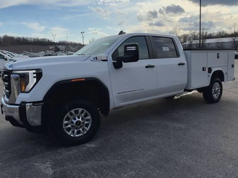 New 2026 GMC Sierra 2500 Pro w/ Convenience Package image 37