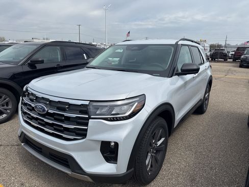 New 2026 Ford Explorer Active w/ Active Comfort Package AWD/4WD image 21