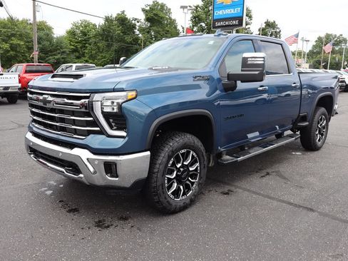 New 2026 Chevrolet Silverado 3500 LTZ w/ LTZ Convenience Package AWD/4WD image 23