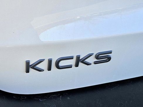 New 2026 Nissan Kicks SV image 11