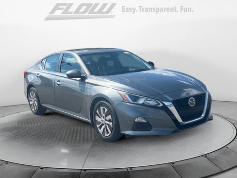 Used 2019 Nissan Altima 2.5 S FWD image 1