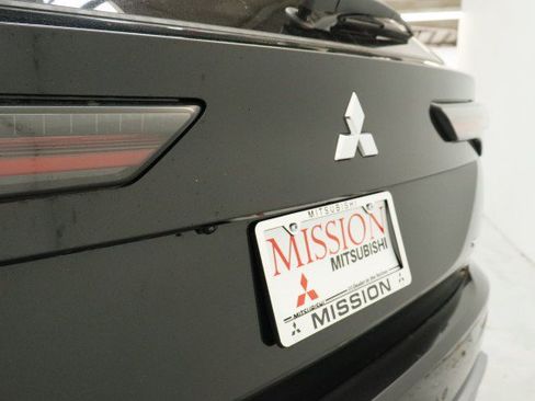 New 2026 Mitsubishi Outlander SE FWD image 4