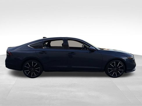 Used 2023 Honda Accord Touring image 10