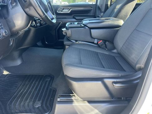 Used 2024 Chevrolet Silverado 2500 LT image 18