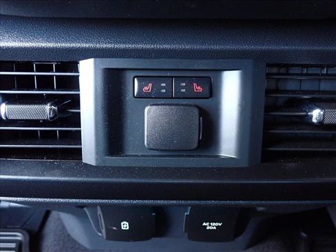 Used 2025 Ford F150 Raptor AWD/4WD image 9