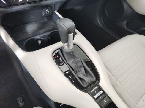 Certified 2023 Honda HR-V LX image 15