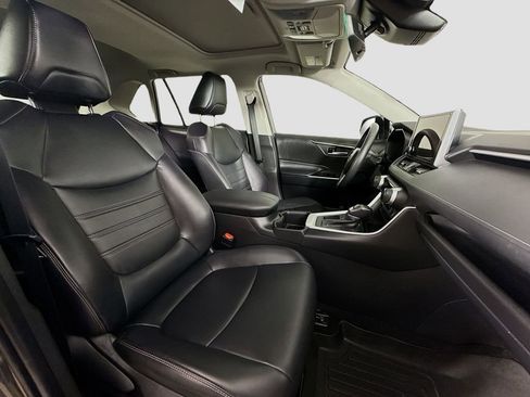 Used 2024 Toyota RAV4 XLE Premium image 19