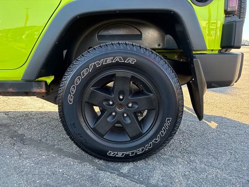 Used 2016 Jeep Wrangler Unlimited Sport w/ Quick Order Package 24S AWD/4WD image 10
