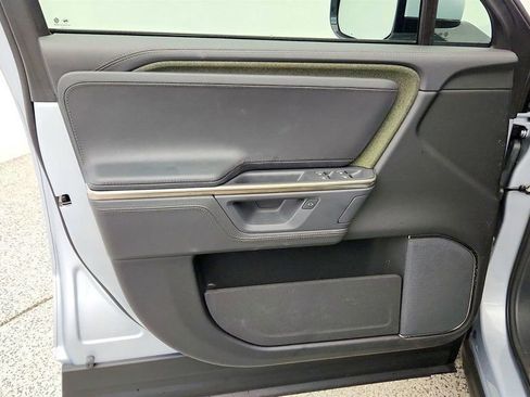 Used 2025 Rivian R1S Adventure AWD/4WD image 11