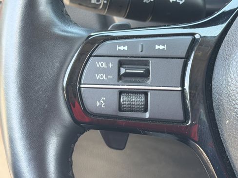 Used 2025 Honda Pilot Elite image 22