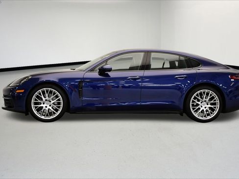 Used 2020 Porsche Panamera 4 image 2