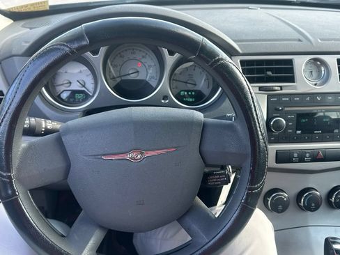 Used 2008 Chrysler Sebring Touring FWD image 7
