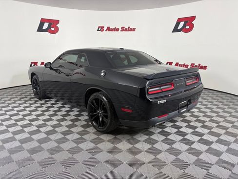 Used 2017 Dodge Challenger R/T w/ Blacktop Package RWD image 5