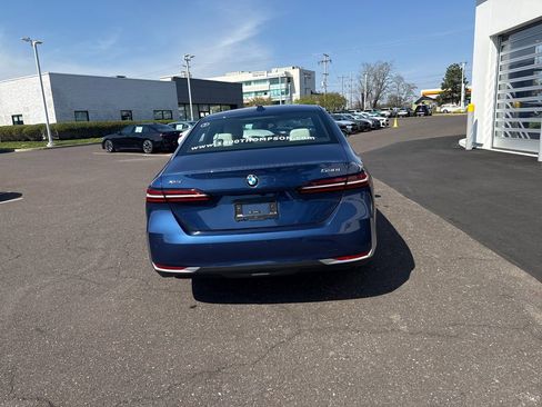 Certified 2026 BMW 530i xDrive w/ Premium Package image 4