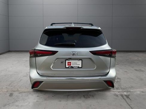 Certified 2025 Toyota Highlander Platinum AWD/4WD image 45