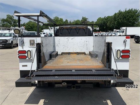 Used 2016 Ford F450 XL w/ Power Equipment Group RWD image 12