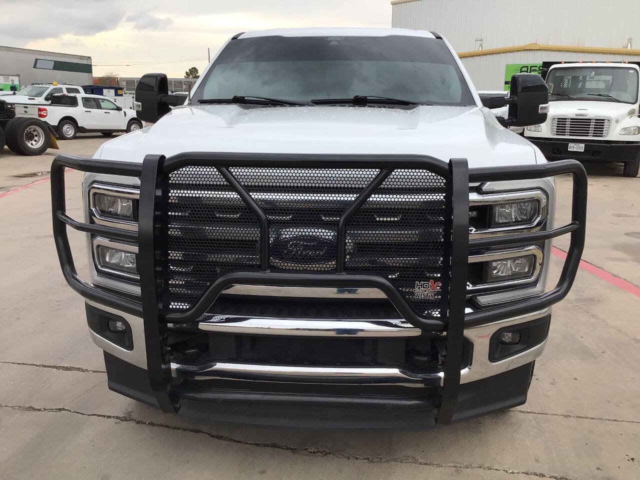 Used 2024 Ford F250 Lariat w/ FX4 Off-Road Package AWD/4WD image 4