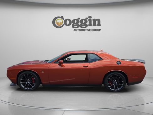 Used 2021 Dodge Challenger R/T Scat Pack w/ Plus Package RWD image 2