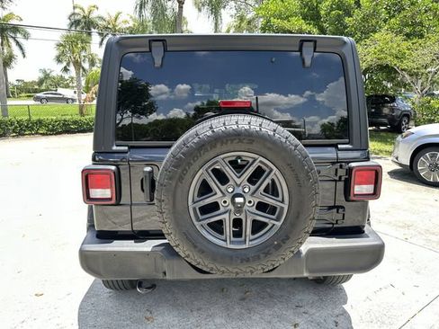 Used 2024 Jeep Wrangler Unlimited Sport AWD/4WD image 24