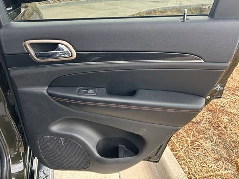 Used 2017 Jeep Grand Cherokee Limited 75th Anniversary image 31