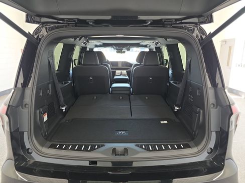 New 2026 INFINITI QX80 Autograph AWD/4WD image 17