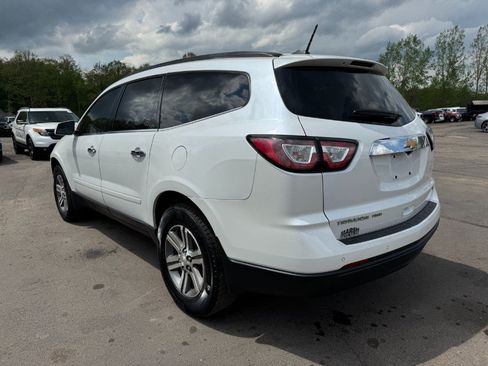 Used 2017 Chevrolet Traverse LT AWD/4WD image 3