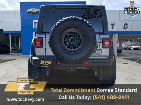 Used 2018 Jeep Wrangler Unlimited Rubicon w/ Steel Bumper Group image 4