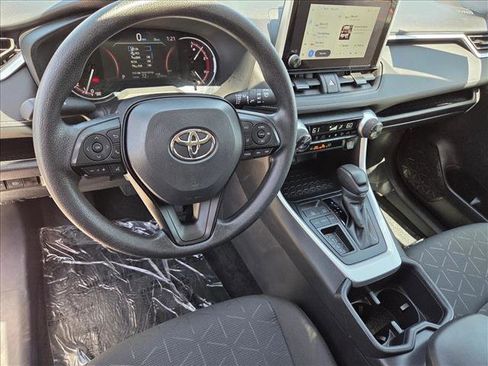 Certified 2025 Toyota RAV4 XLE FWD image 10
