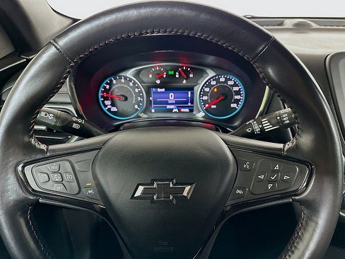 Used 2022 Chevrolet Equinox RS FWD image 12