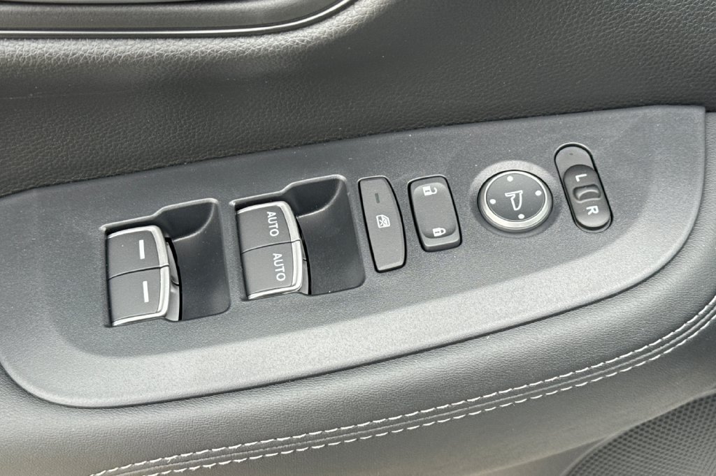 New 2027 Honda HR-V EX-L image 35