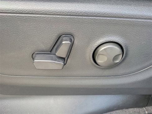 New 2026 RAM 1500 Big Horn w/ Night Edition image 17