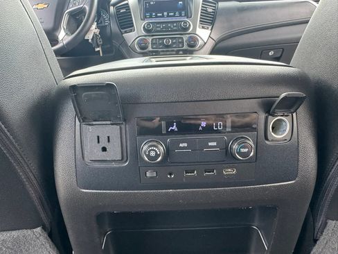 Used 2017 Chevrolet Suburban LT AWD/4WD image 23