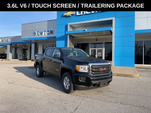 Used 2017 GMC Canyon 2WD Crew Cab w/ Convenience Package image 1