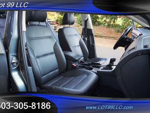 Used 2015 Volkswagen Golf TDI S image 17