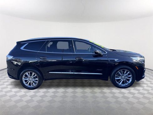 Used 2023 Buick Enclave Avenir image 4