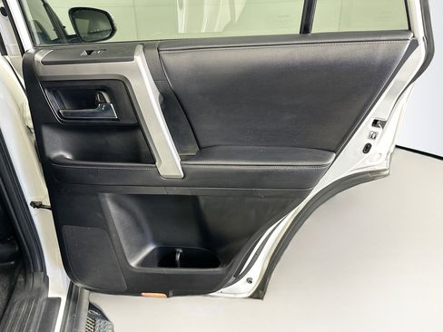 Used 2019 Toyota 4Runner SR5 Premium image 30