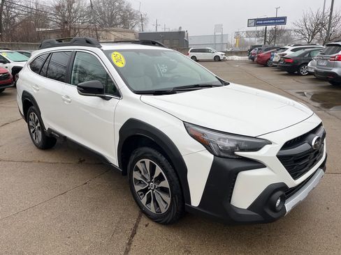 Certified 2025 Subaru Outback Limited image 2